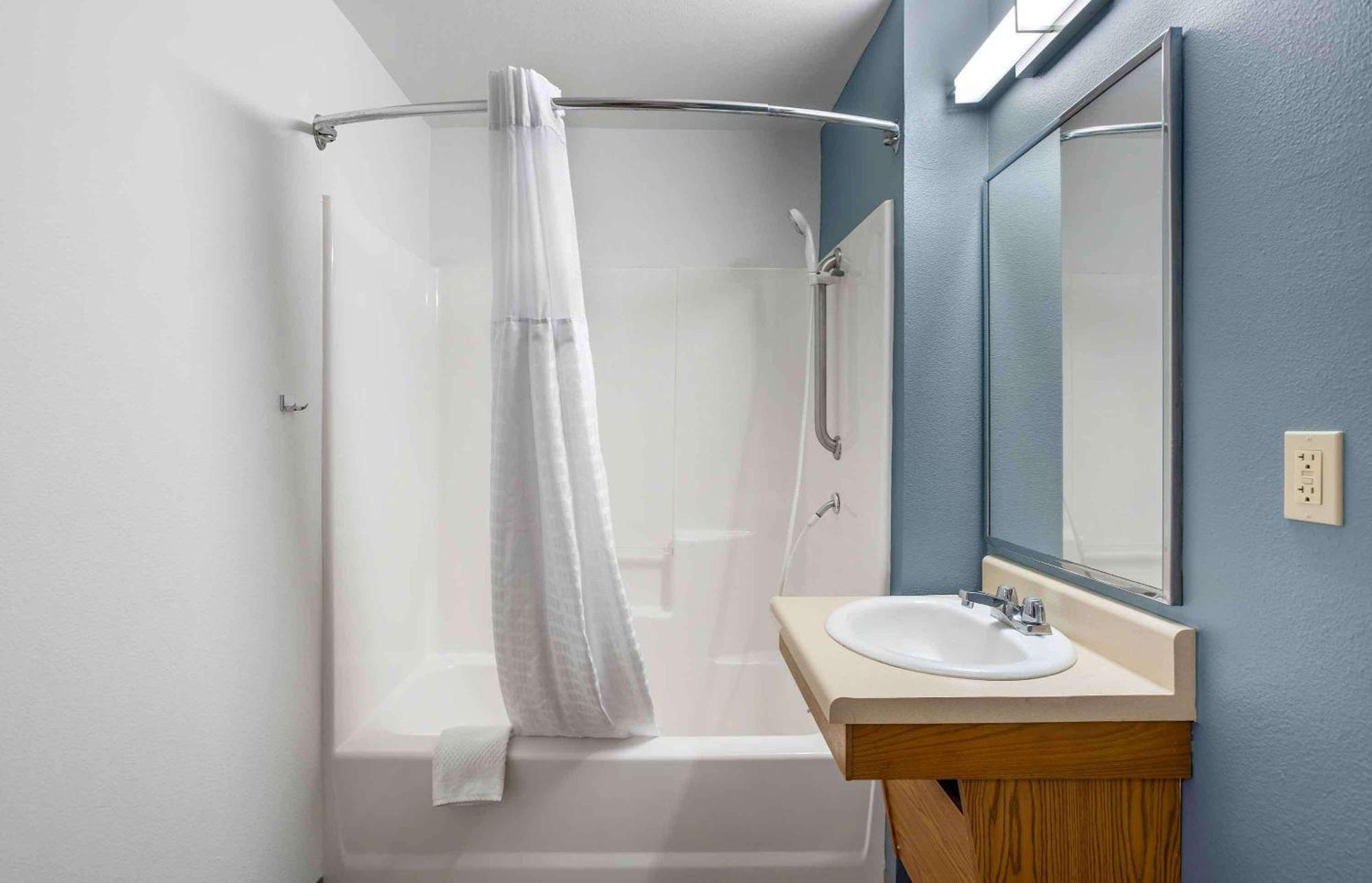 Extended Stay America Select Suites - Cleveland - Avon Ngoại thất bức ảnh